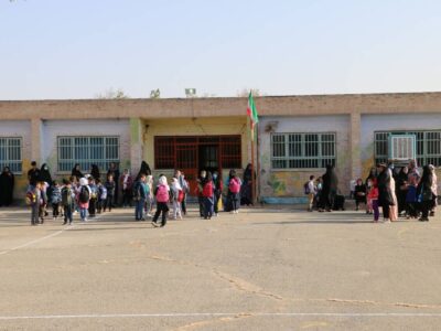 تعدادی مدارس کیار در آستانه تعطیلی است