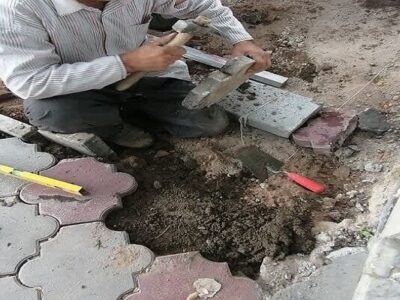 مرمت و اصلاح سنگفرش های تقاطع خیابان طالقانی با ۱۷ شهریور جدید