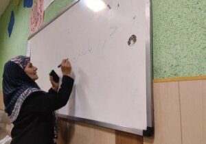 دوره آموزش روخوانی قرآن ویژه بی‌سوادان و کم‌سوادان در فرهنگسرای الغدیر برگزار می‌شود