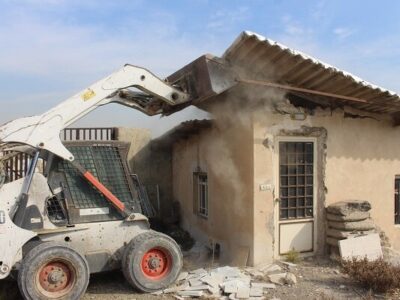 تخریب و برخورد قاطعانه با ساخت و ساز غیر مجاز در منطقه ۳ شهرداری کرج
