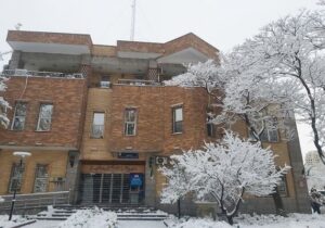 شهریار نیوز – طبیعت زیبای مجموعه ائل‌گولی در یک روز برفی و سرد