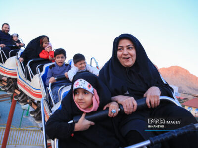 استقبال مردم اصفهان از طرح تخفیف مراکز تفریحی شهرداری