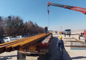 نخستین محموله ریل‌های خط ۲ متروی اصفهان وارد دپوی زینبیه شد