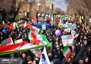 حضور حماسی مردم در راهپیمایی ۲۲ بهمن توطئه‌های مستکبران را خنثی می‌کند
