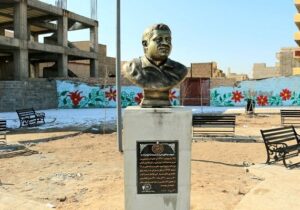 سردیس شهید مدافع حرم «صمد فاتح‌نژاد» در میدان پنجم مرداد نصب شد