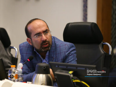تصویب استفاده از حیاط مدارس برای استقرار سرویس دانش‌آموزان در شورای شهر اصفهان