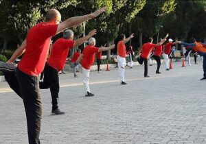 سنگ فرش میدان شهید بهشتی میزبان ورزش های صبحگاهی و همگانی