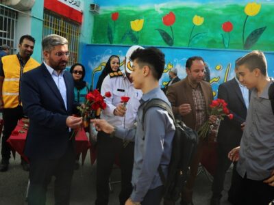 زنگ مهر و مقاومت در مدرسه شهید بهشتی منطقه ۹ نواخته شد