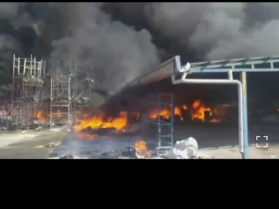 عملیات اطفاء حریق آتش نشانی تبریز در کارخانه بناب