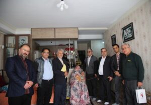 دیدار مدیران منطقه ۷ تبریز با خانواده شهید والامقام «رسول ارمغانی»