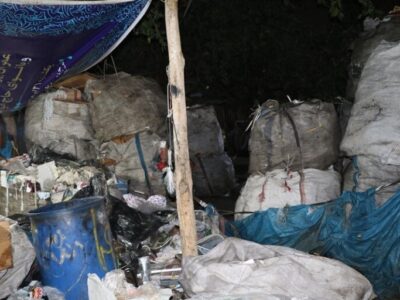 مرکز غیر مجاز انبار نان خشک و ضایعات جمع آوری شد