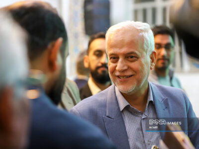 دیدار صمیمانه شهردار اصفهان با اهالی مردم منطقه یک شهرداری