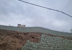 اجرای ۲۷۰۰ متر مربع دیوار سنگی در ضلع شمالی بوستان شهید مصطفایی کرج