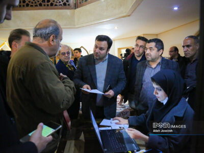 رفع مشکلات بازار اصفهان با کمک بازاریان و حمایت سازمان‌های مرتبط