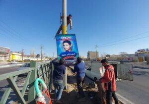 آغاز نصب لایت باکس‌های مزین به تصاویر شهدا در مسیر جاده تهران