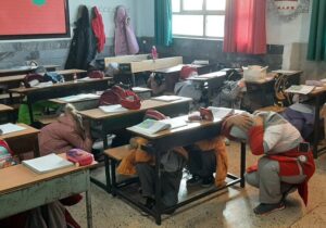 مانور زلزله در مدرسه جواد الائمه برگزار شد