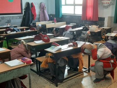 مانور زلزله در مدرسه جواد الائمه برگزار شد