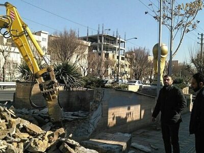 جمع‌آوری و تخریب فضای بی‌دفاع شهری در بزرگراه شهید محلاتی
