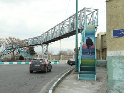 طرح رنگ‌آمیزی پل‌های عابر پیاده با هدف ایجاد زیبایی بصری در منطقه ۱۶ اجرا شد